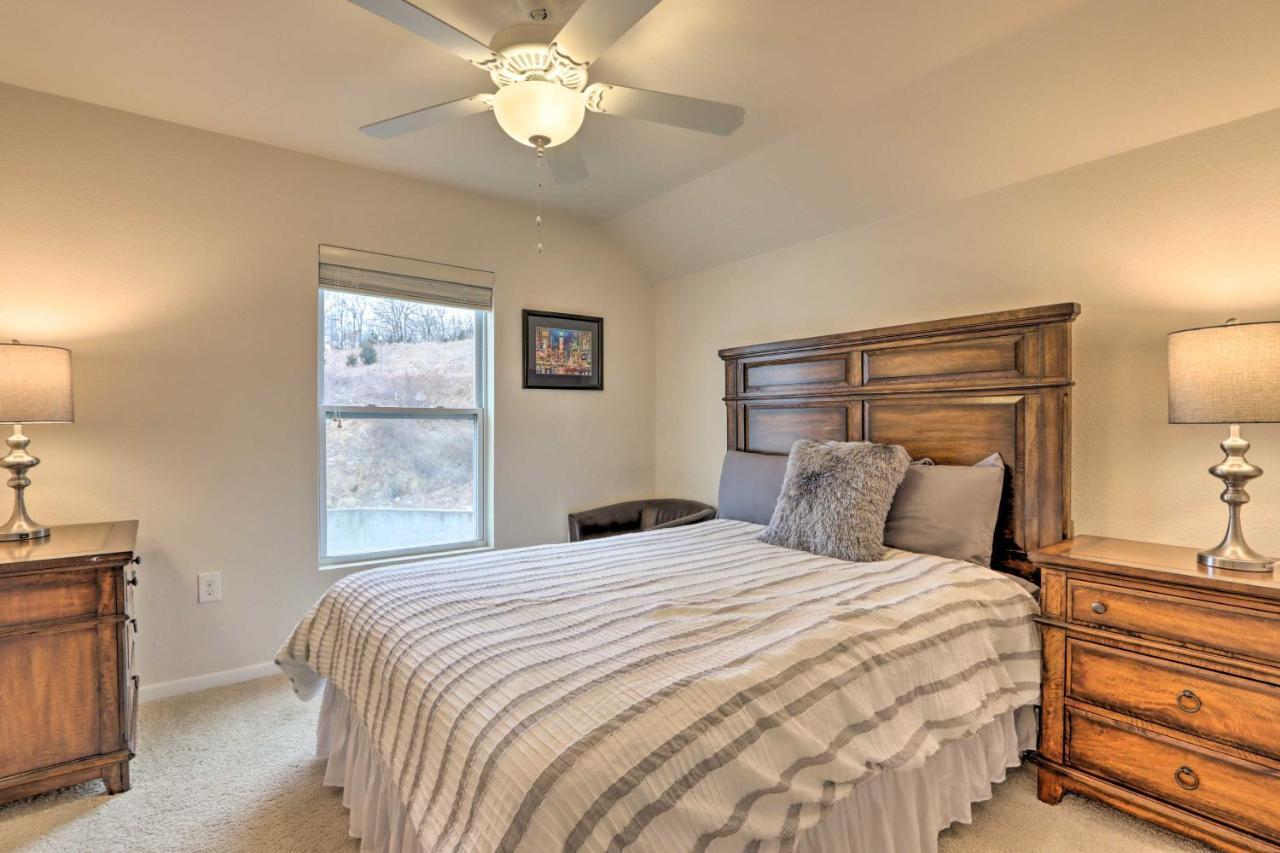Osage Beach Condo With Private Boat Slip, Views Exterior photo